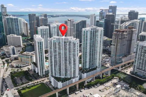 Condo in Miami, Florida, 1 bedroom  № 1992715 - photo 3