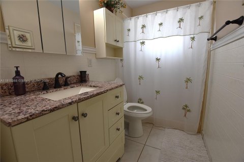 Casa en venta en West Palm Beach, Florida, 2 dormitorios, 77.02 m2 № 1967290 - foto 12