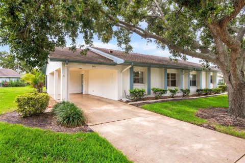 Condominio en Sun City Center, Florida, 2 dormitorios  № 2167835