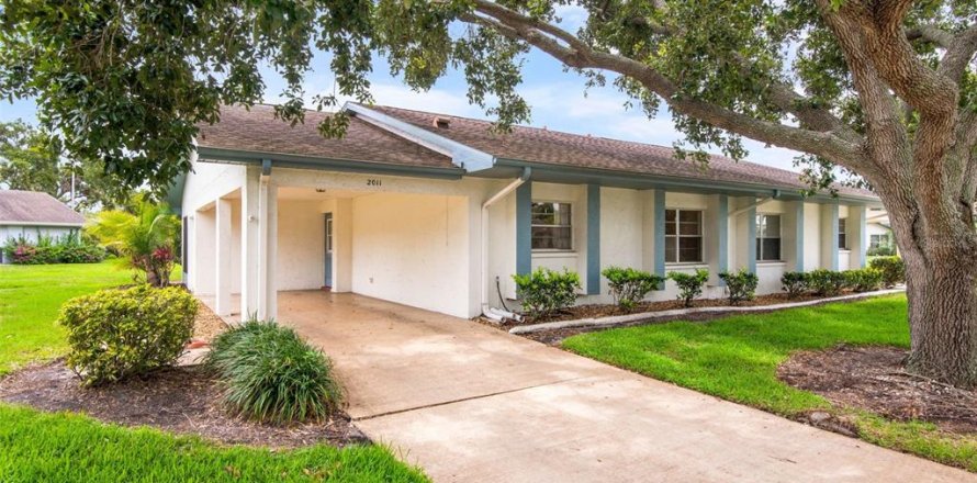 Condo à Sun City Center, Floride, 2 chambres  № 2167835