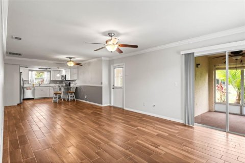 Copropriété à louer à Sun City Center, Floride: 2 chambres, 92.9 m2 № 2167835 - photo 2