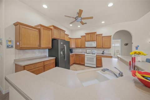 House in Sarasota, Florida 4 bedrooms, 230.49 sq.m. № 1902341 - photo 12