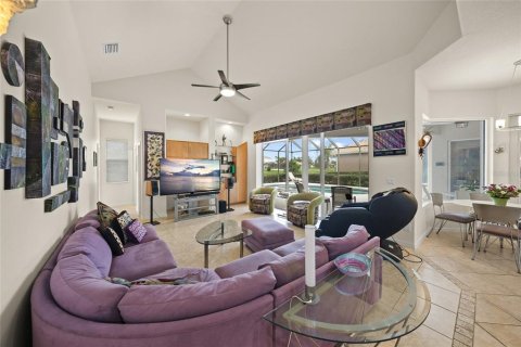 House in Sarasota, Florida 4 bedrooms, 230.49 sq.m. № 1902341 - photo 18