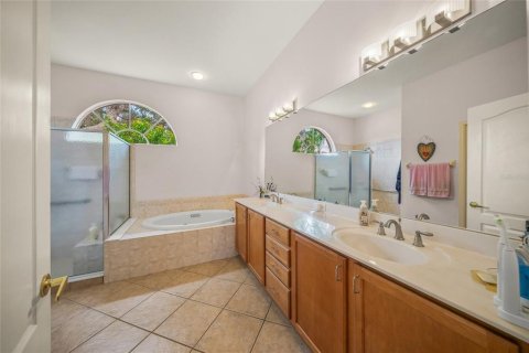 House in Sarasota, Florida 4 bedrooms, 230.49 sq.m. № 1902341 - photo 24