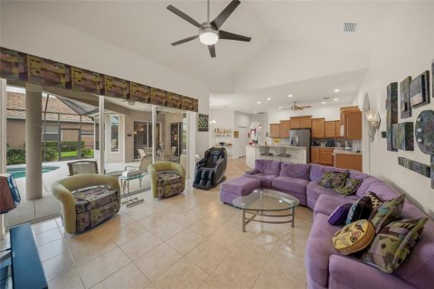 House in Sarasota, Florida 4 bedrooms, 230.49 sq.m. № 1902341 - photo 21