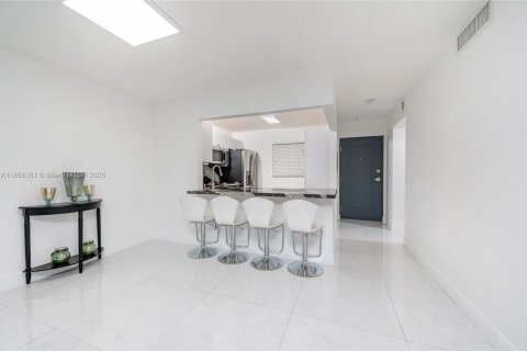 Copropriété à vendre à Miami, Floride: 1 chambre, 66.15 m2 № 1888180 - photo 9