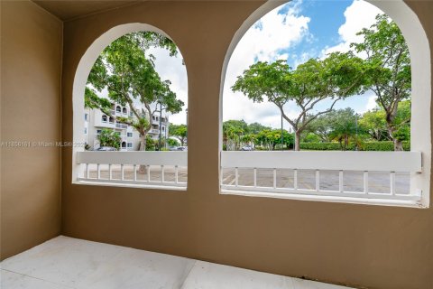 Copropriété à vendre à Miami, Floride: 1 chambre, 66.15 m2 № 1888180 - photo 17