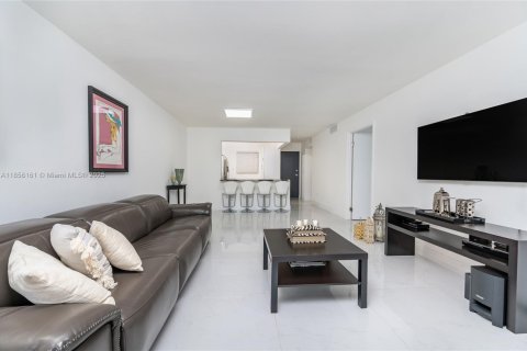 Copropriété à vendre à Miami, Floride: 1 chambre, 66.15 m2 № 1888180 - photo 8