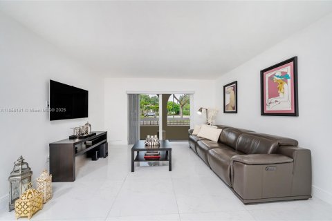 Copropriété à vendre à Miami, Floride: 1 chambre, 66.15 m2 № 1888180 - photo 7