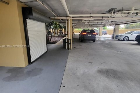 Снять в аренду кондоминиум в Майами, Флорида 2 спальни, 72.46м2, № 2077727 - фото 5