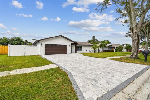 Casa en venta en Safety Harbor, Florida, 3 dormitorios, 178.93 m2 № 1904729 - foto 2