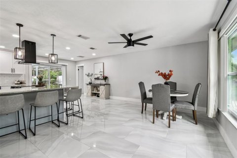 Casa en venta en Safety Harbor, Florida, 3 dormitorios, 178.93 m2 № 1904729 - foto 17