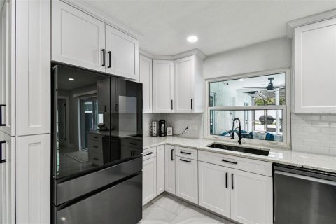 Casa en venta en Safety Harbor, Florida, 3 dormitorios, 178.93 m2 № 1904729 - foto 26