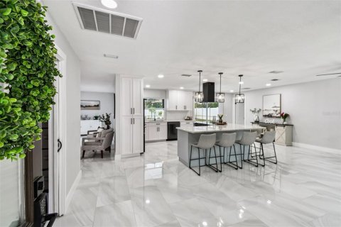 Casa en venta en Safety Harbor, Florida, 3 dormitorios, 178.93 m2 № 1904729 - foto 12