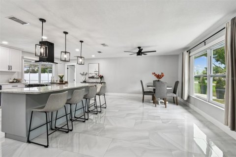 Casa en venta en Safety Harbor, Florida, 3 dormitorios, 178.93 m2 № 1904729 - foto 14