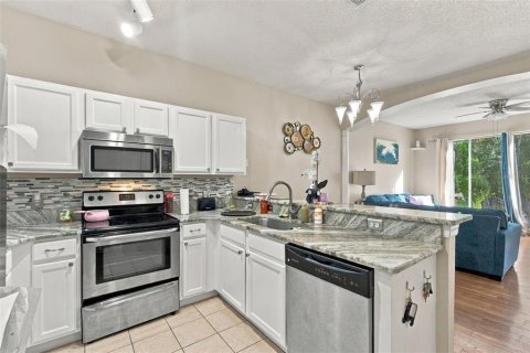Touwnhouse à vendre à Davenport, Floride: 3 chambres, 117.24 m2 № 2378985 - photo 7