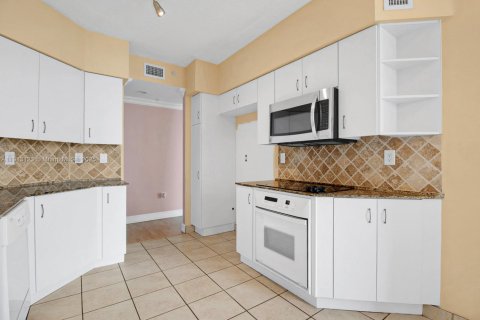 Condominio en venta en Aventura, Florida, 2 dormitorios, 149.57 m2 № 2077223 - foto 24