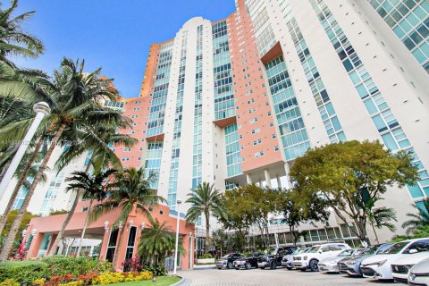 Condominio en venta en Aventura, Florida, 2 dormitorios, 149.57 m2 № 2077223 - foto 12