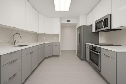 Condominio en venta en Aventura, Florida, 2 dormitorios, 149.57 m2 № 2077223 - foto 23