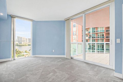 Condominio en venta en Aventura, Florida, 2 dormitorios, 149.57 m2 № 2077223 - foto 27