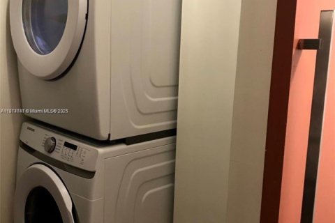 Touwnhouse à louer à Sunrise, Floride: 2 chambres, 100.98 m2 № 1971291 - photo 9