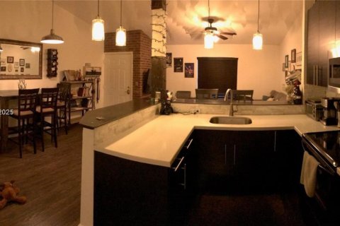 Touwnhouse à louer à Sunrise, Floride: 2 chambres, 100.98 m2 № 1971291 - photo 6