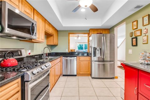 Condo in Winter Springs, Florida, 4 bedrooms № 2097997 - photo 3