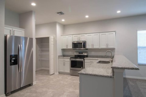 Touwnhouse à vendre à Sarasota, Floride: 3 chambres, 199.09 m2 № 2225956 - photo 8