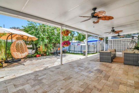 House in Cutler Bay, Florida 3 bedrooms, 137.5 sq.m. № 2382830 - photo 27