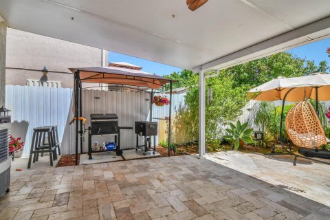 House in Cutler Bay, Florida 3 bedrooms, 137.5 sq.m. № 2382830 - photo 29