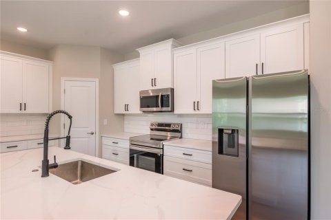 Casa en venta en Citrus Springs, Florida, 4 dormitorios, 193.33 m2 № 1906391 - foto 16
