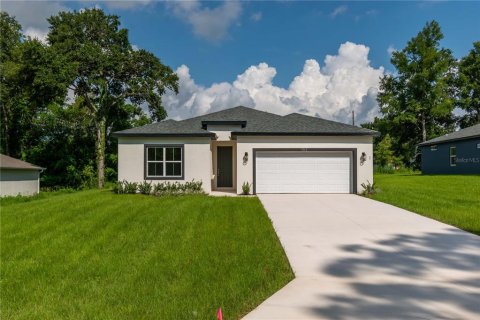 Casa en venta en Citrus Springs, Florida, 4 dormitorios, 193.33 m2 № 1906391 - foto 1