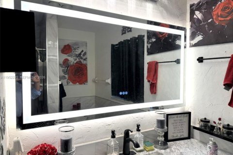 Villa ou maison à vendre à Pembroke Pines, Floride: 3 chambres, 167.5 m2 № 2006582 - photo 21