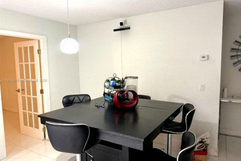 Villa ou maison à vendre à Pembroke Pines, Floride: 3 chambres, 167.5 m2 № 2006582 - photo 13