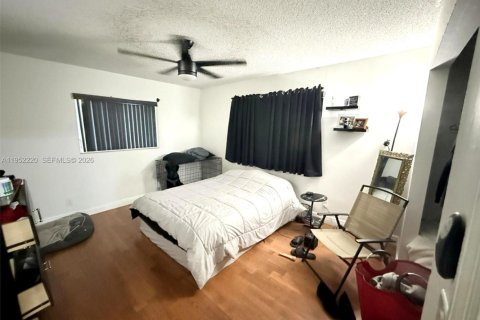 Villa ou maison à vendre à Pembroke Pines, Floride: 3 chambres, 167.5 m2 № 2006582 - photo 23