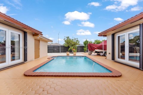 Купить виллу или дом в Майами, Флорида 4 спальни, 202.06м2, № 2051847 - фото 6