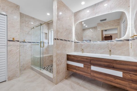 Купить виллу или дом в Майами, Флорида 4 спальни, 202.06м2, № 2051847 - фото 19