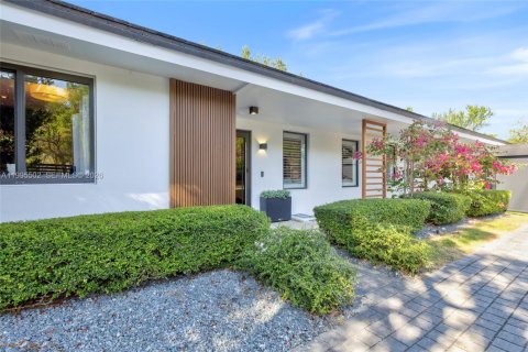 Купить виллу или дом в Саут-Майами, Флорида 4 спальни, 234.49м2, № 2058532 - фото 3