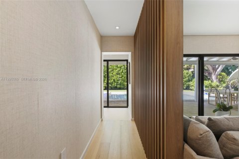 Купить виллу или дом в Саут-Майами, Флорида 4 спальни, 234.49м2, № 2058532 - фото 27