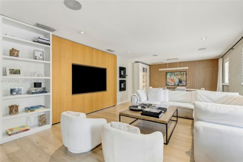 Купить виллу или дом в Саут-Майами, Флорида 4 спальни, 234.49м2, № 2058532 - фото 5