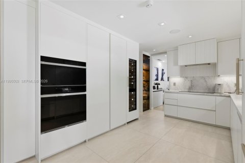 Купить виллу или дом в Саут-Майами, Флорида 4 спальни, 234.49м2, № 2058532 - фото 13