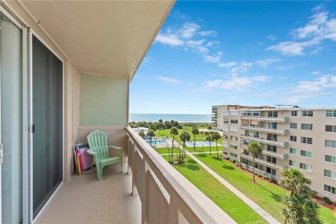 Copropriété à vendre à Cocoa Beach, Floride: 2 chambres, 75.81 m2 № 2333925 - photo 17