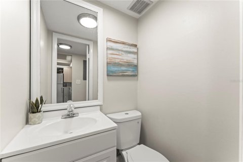 Copropriété à vendre à Cocoa Beach, Floride: 2 chambres, 75.81 m2 № 2333925 - photo 16