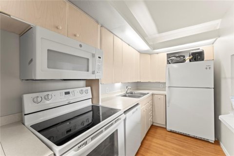 Copropriété à vendre à Cocoa Beach, Floride: 2 chambres, 75.81 m2 № 2333925 - photo 6
