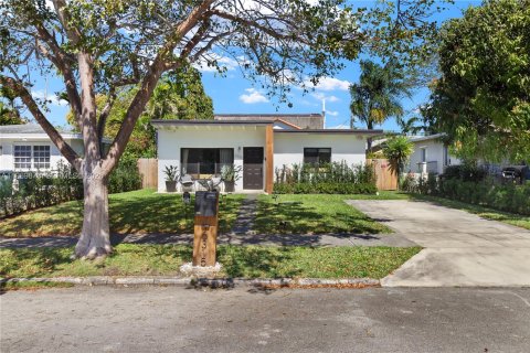 Casa en venta en South Miami, Florida, 2 dormitorios, 97.55 m2 № 2032450 - foto 22