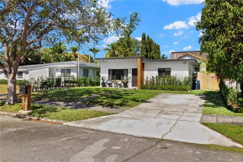 Casa en venta en South Miami, Florida, 2 dormitorios, 97.55 m2 № 2032450 - foto 25