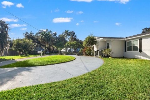 Villa ou maison à vendre à New Port Richey, Floride: 2 chambres, 131.92 m2 № 2436899 - photo 4