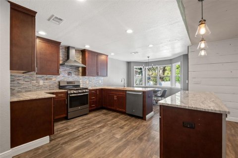 Villa ou maison à vendre à New Port Richey, Floride: 2 chambres, 131.92 m2 № 2436899 - photo 14