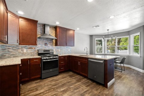 Villa ou maison à vendre à New Port Richey, Floride: 2 chambres, 131.92 m2 № 2436899 - photo 16