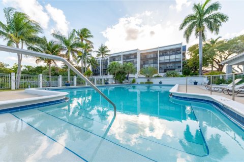 Снять в аренду кондоминиум в Дания-Бич, Флорида 2 спальни, 104.61м2, № 2051832 - фото 19